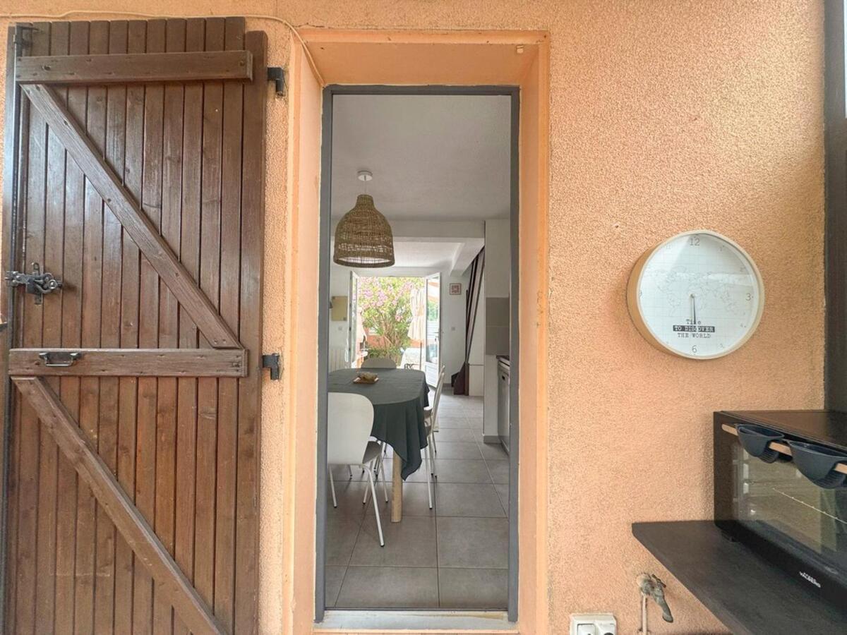 Maison Vacances Proche De La Mer เลอบาร์กาแรส ภายนอก รูปภาพ